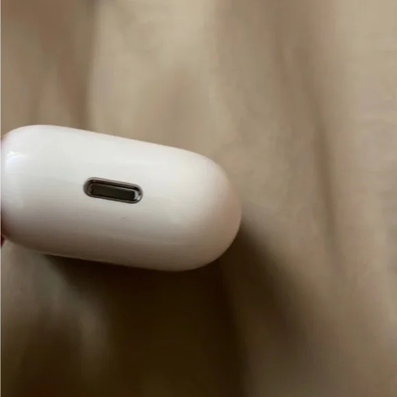 AirPods (2nd generation)